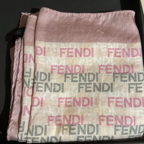FENDI. Square scarf - Picture 2 of 7